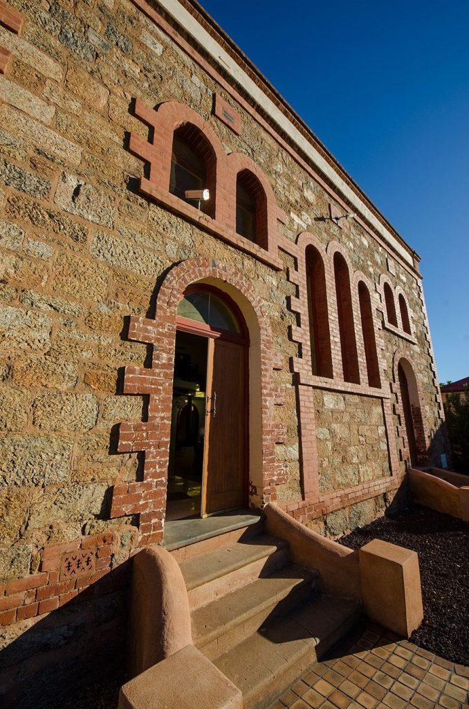 broken hill outback church stay