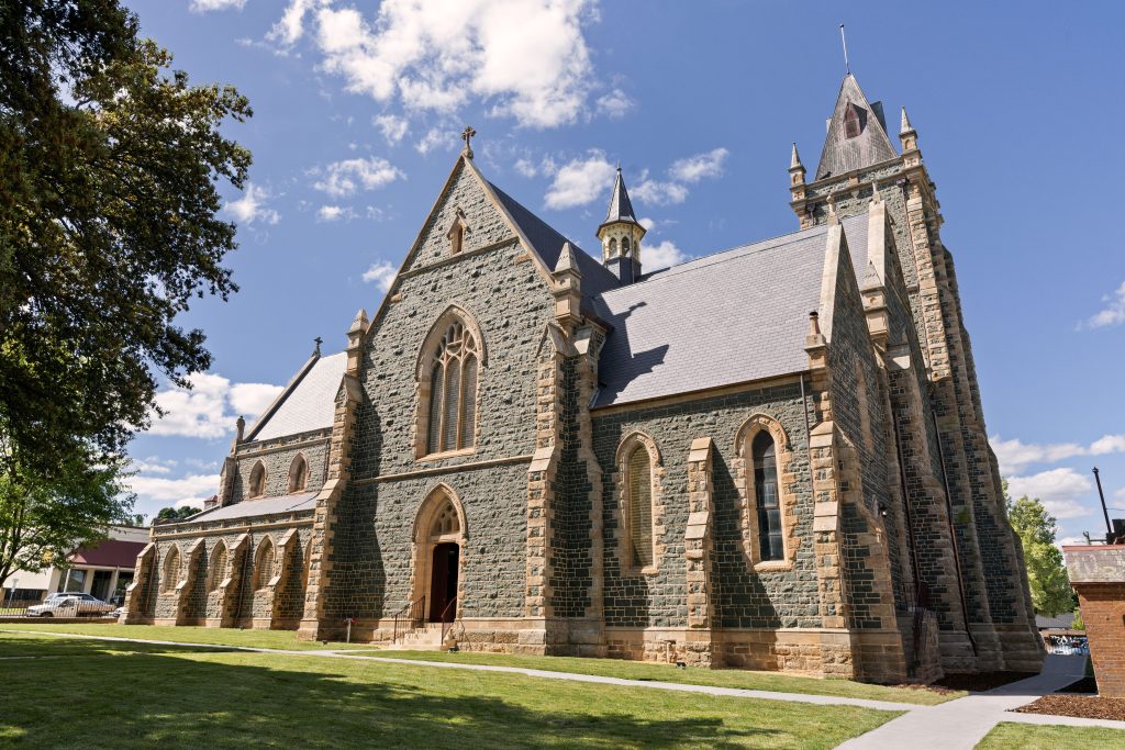mary queen of apostles goulburn catholic mission